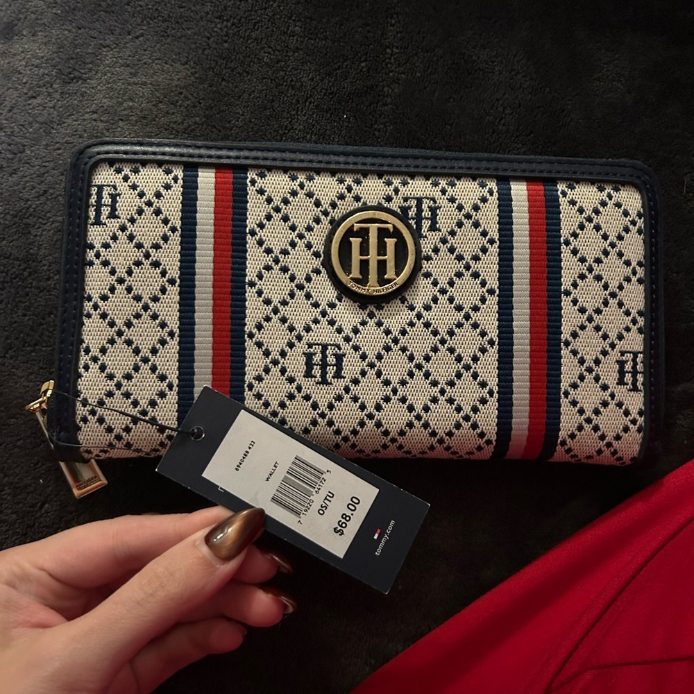 Tommy Hilfiger Navy and Red Striped Wallet